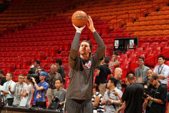 包括现役国 包括现役国